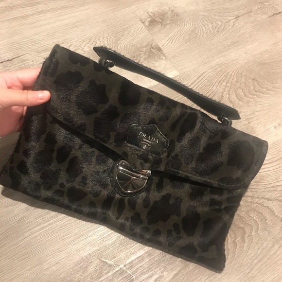 Prada Clutch ✨🤞🏼 - Picture 2 of 11